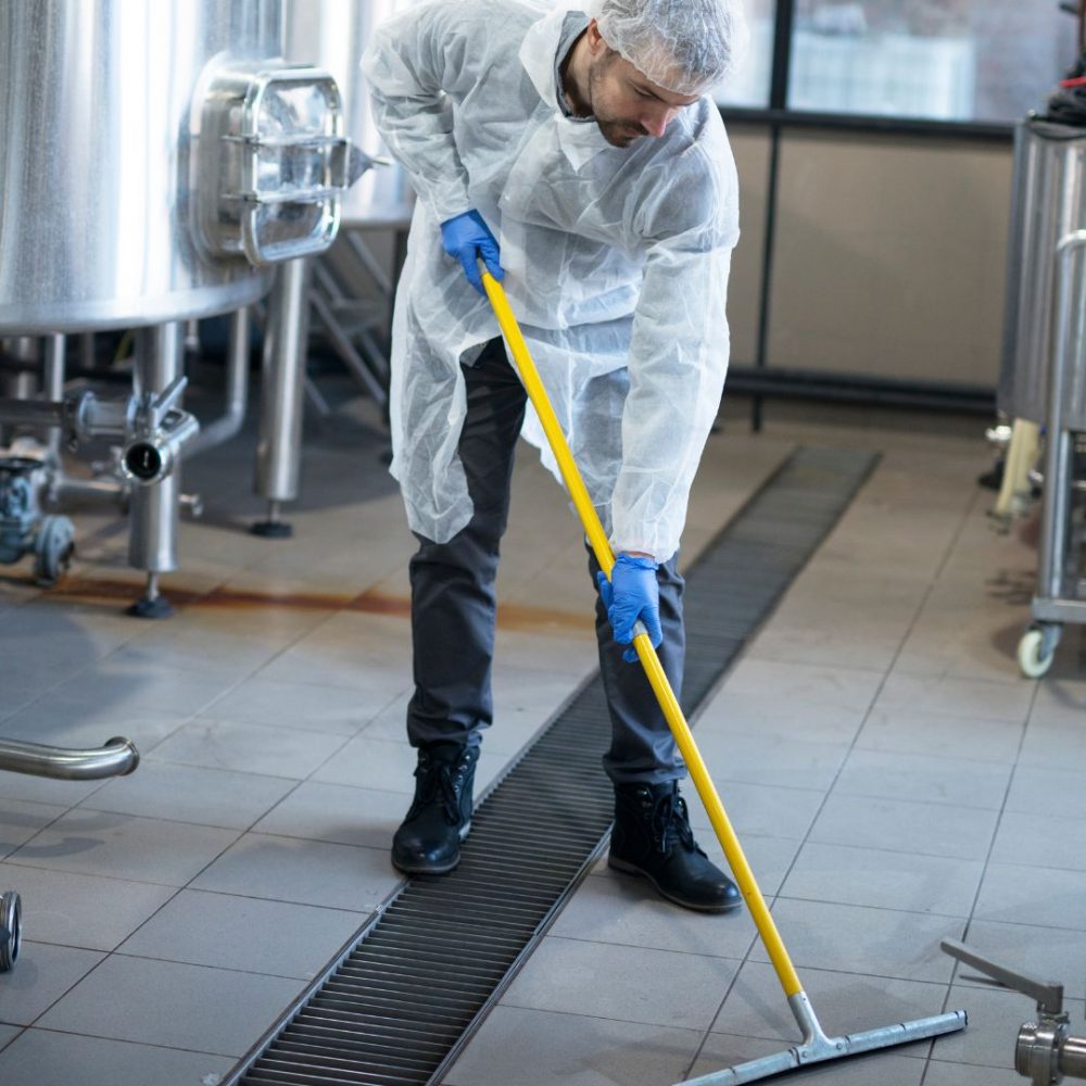 Industriereinigung Dunningen - RC24-GmbH Horb - Elektrotechnik - Renovierung - Gartenpflege - Hausmeisterservice